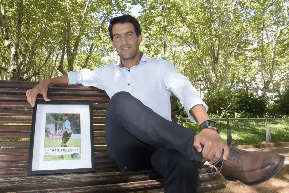 Leodán González, mejor árbitro en 2016