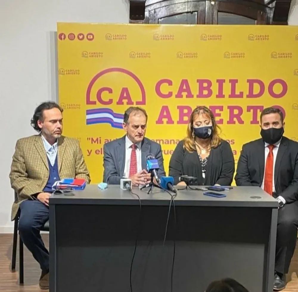 Maute Saravia fue presentado este jueves como nuevo integrante de Cabildo