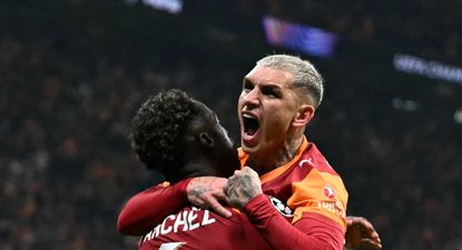 El festejo de Lucas Torreira con el colombiano Davinson Sánchez