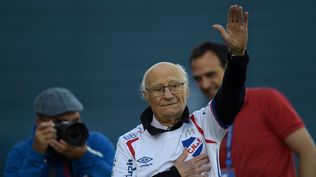 Homenaje de Nacional a Hernán Navascués