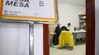 Una mesa electoral.