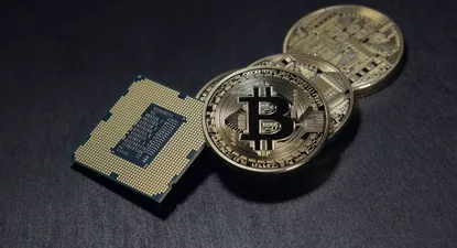 Minar un bitcoin demanda una enorme cantidad de energía eléctrica.
