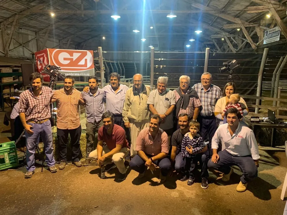 Zambrano & Cía remató en la Agropecuaria de Salto.