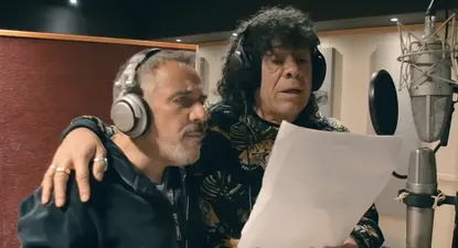 mira la version cuartetera de la mona jimenez de todo a pulmon con alejandro lerner
