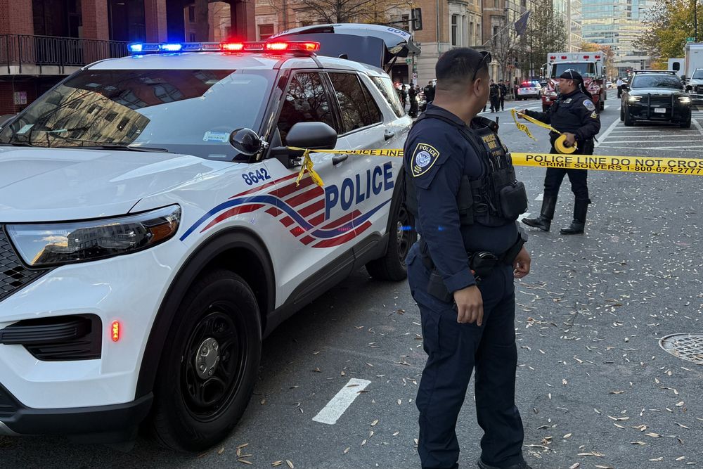 Asesinaron a dos miembros de la Guardia Nacional de Estados Unidos cerca de la Casa Blanca