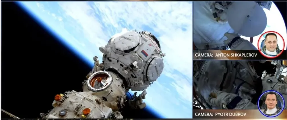 Astronautas rusos realizan misión en el espacio