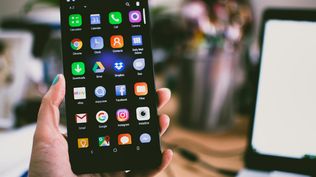 Sudamérica es una de las regiones del mundo con mayor promedio de uso del celular. Pexels