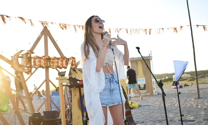 Paula Go en el Parador Bikini de Manantiales