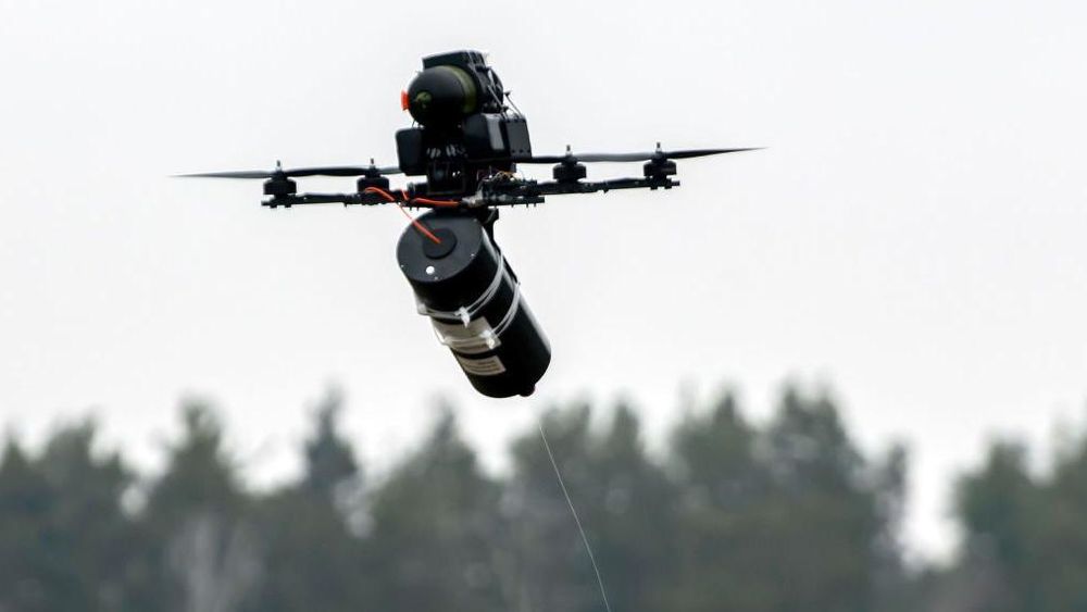 Imagen de un dron de fibra óptica.