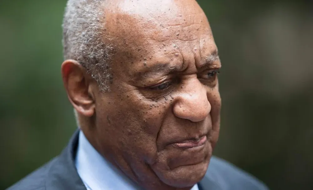Bill Cosby habla a los medios tras su audiencia en Pittsburgh, Pennsylvania, el pasado 24 de mayo.