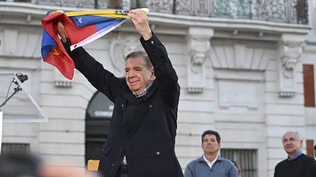 Edmundo González Urrutia en una manifestación de venezolanos en Madrid