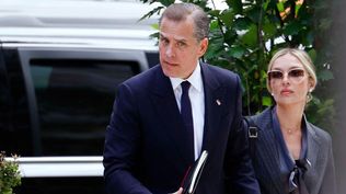 Hunter Biden acudió hoy al tribunal acompañado de su esposa, Melissa Cohen Biden.