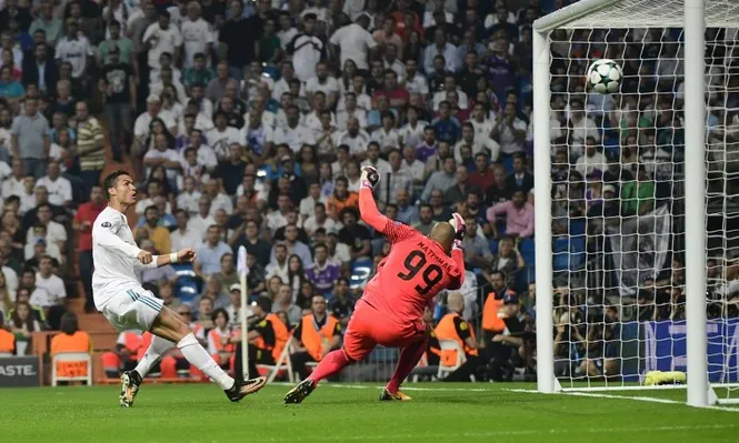 El campeón Real Madrid y Manchester City se lucieron