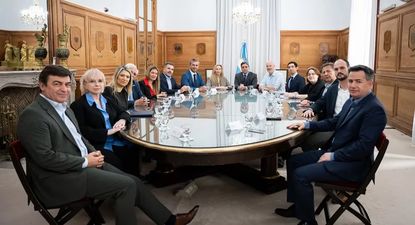 El Gobierno recibió en la Casa Rosada a los diputados de los sectores dialoguistas