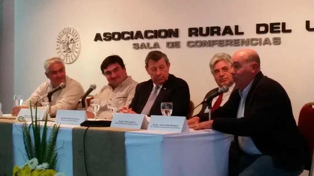 Agustín Bascou, Felipe López, Rodolfo Nin Novoa, Tabaré Aguerre y Jorge Andrés Rodríguez.