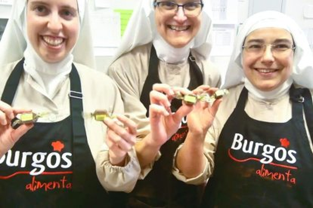 Las ex monjas creadoras de la marca de chocolates Erre que Erre.