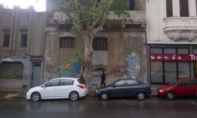 El inmueble tiene una superficie de 176 m2.