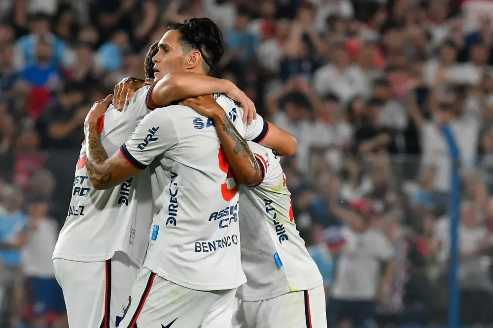 Nacional festeja la victoria ante Rampla Juniors