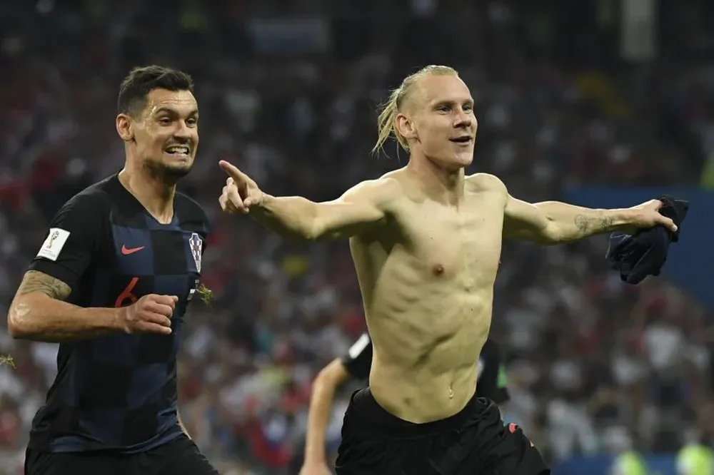 Domagoj Vida celebra su gol ante Rusia