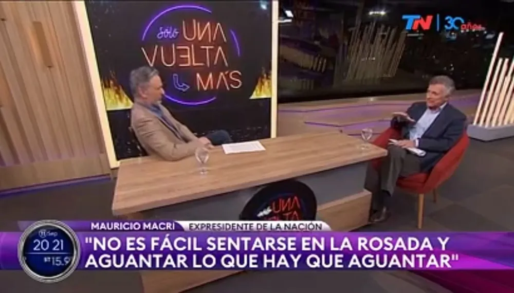 Macri volvió al país tras un torneo de bridge