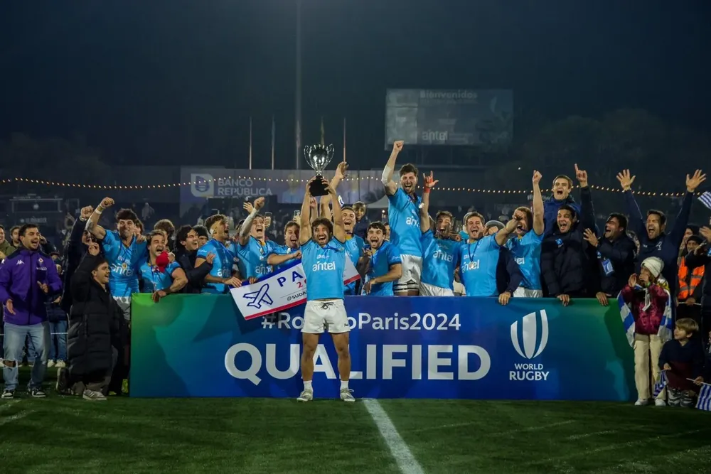 El capitán Diego Ardao levanta la copa: Los Teros se van a los Juegos Olímpicos!