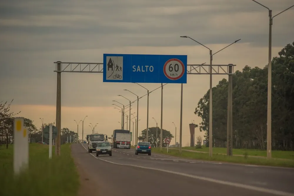 Entrada al departamento de Salto