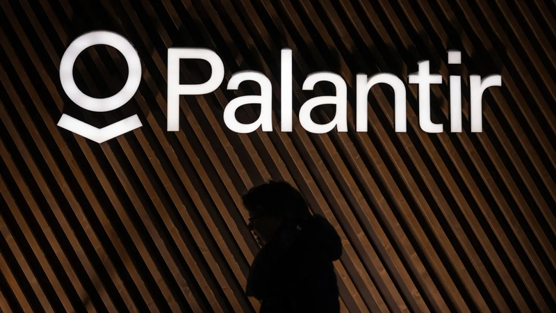 Disputa global por el acceso a la IA: Francia rompe con la empresa estadounidense Palantir