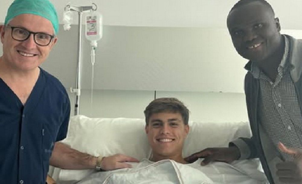 Jeremía Recoba fue operado de los ligamentos cruzados de su rodilla derecha Jeremía Recoba fue operado de los ligamentos cruzados de su rodilla derecha