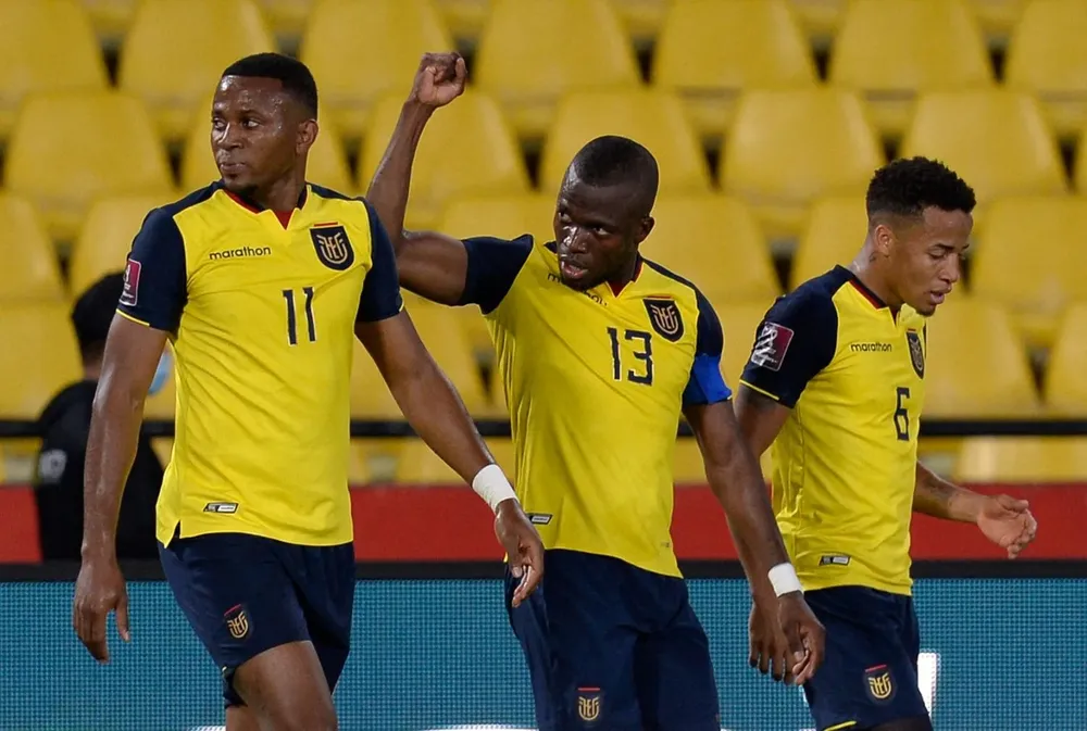 Enner Valencia, Byron Castillo y Michael Estrada