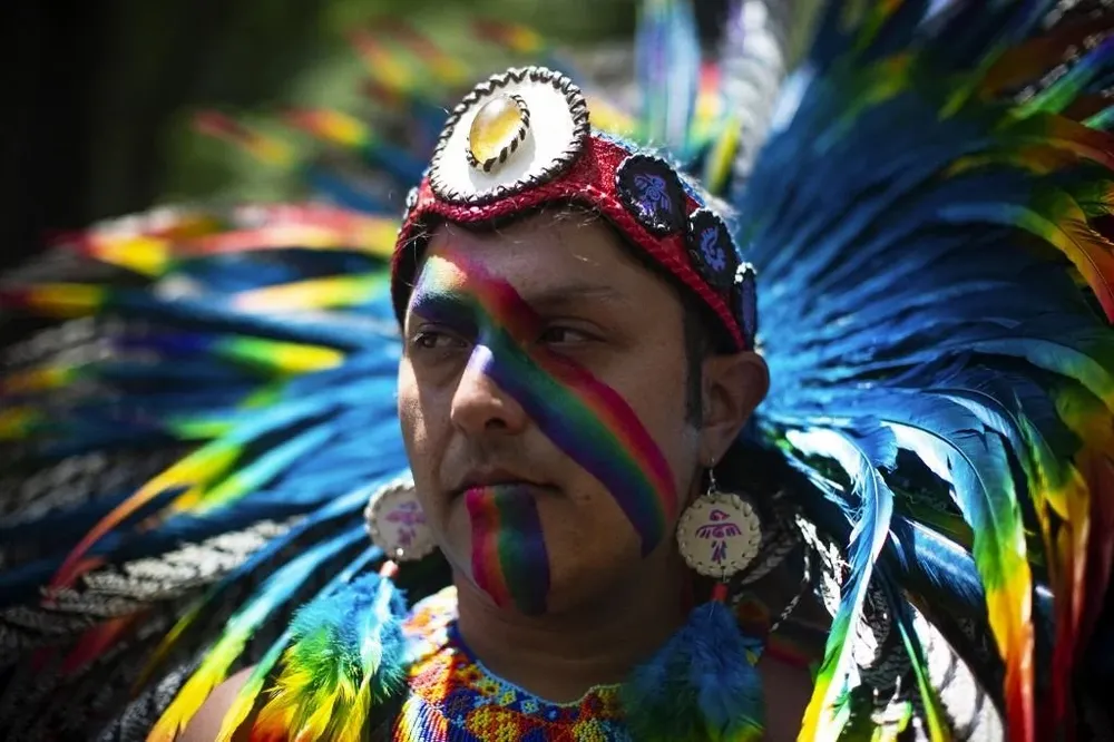 Un manifestante en la Marcha del Orgullo realizada durante junio de este año en la ciudad de México