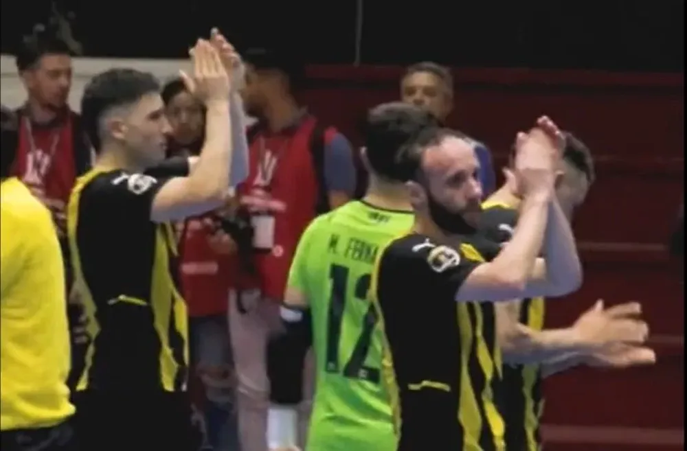 : Conmebol destacó el apoyo de los hinchas de Peñarol en la final en Buenos Aires