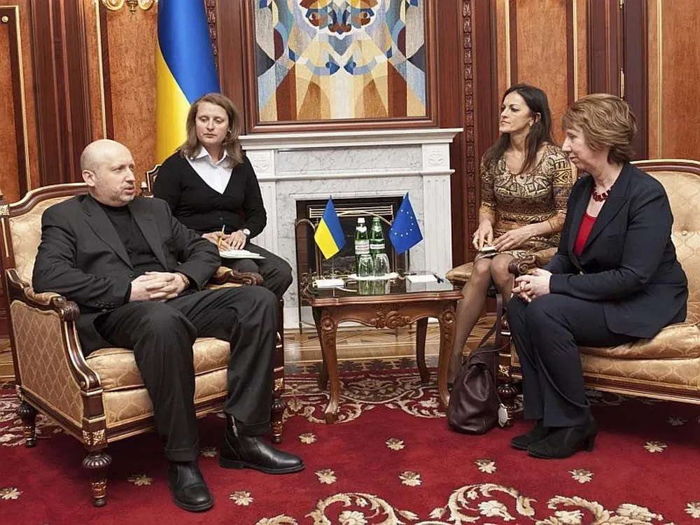 El presidente interino ucraniano, Alexándr Turchínov recibió a la jefa de la diplomacia europea, Catherine Ashton