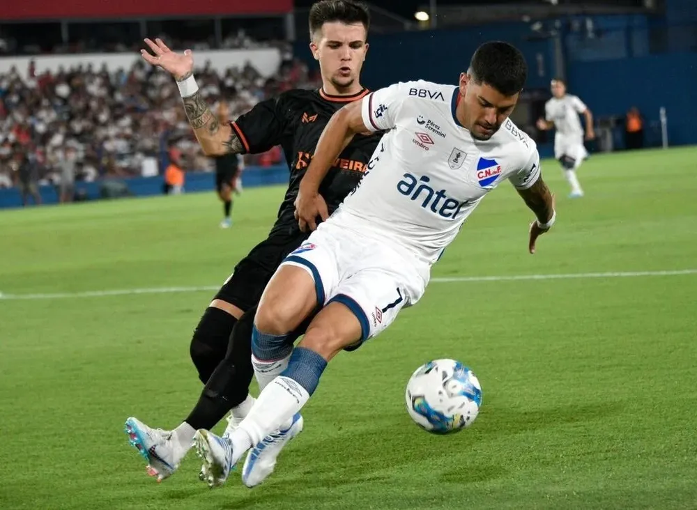 Nacional recibe a Cerro Largo