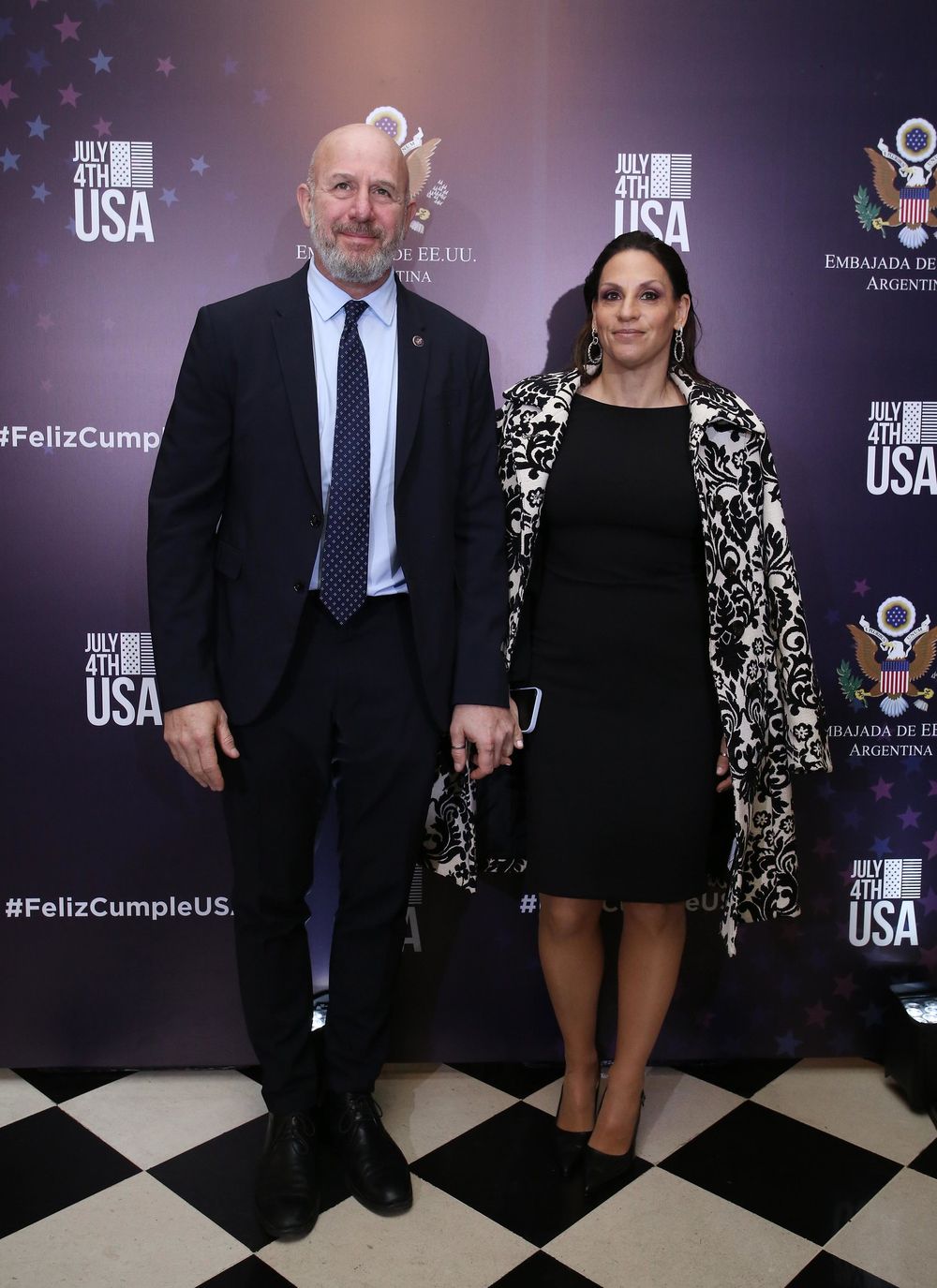 El ministro de Seguridad de la Ciudad de Buenos Aires Waldo Wolff junto a su esposa Patricia