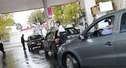 Estacioneros amenazan con paros y retiro de los Consejos de Salarios