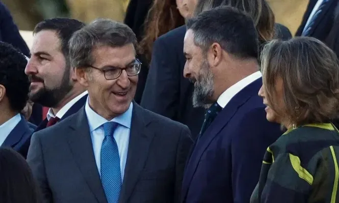 Núñez Feijóo y Abascal.