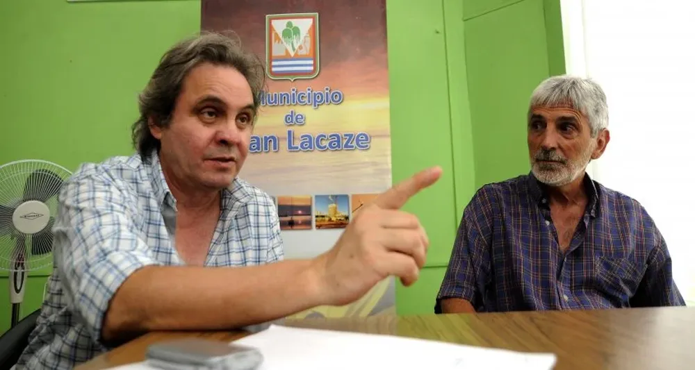 Alcalde y concejal de Juan Lacaze buscan opciones laborales.