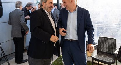 El Observador | 20250911 El intendente de Montevideo, Mario Bergara, y el intendente de Canelones, Francisco Legnani, en un desayuno de la Cámara de Comercio de Ciudad de la Costa