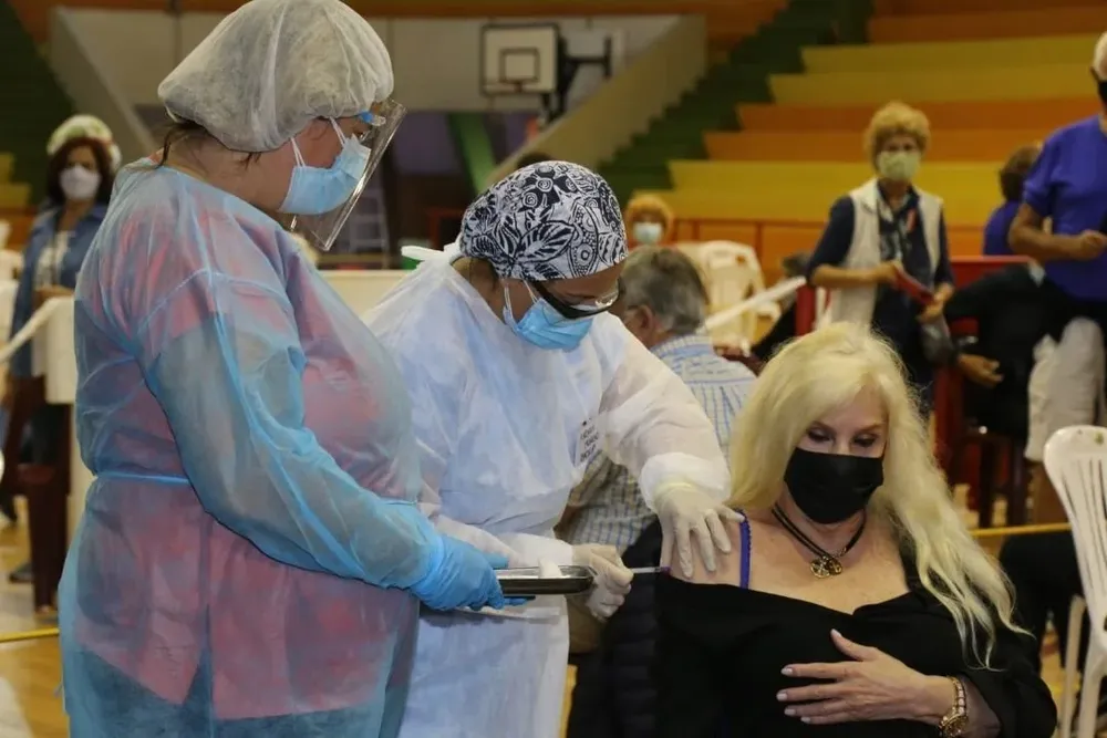 Susana Giménez recibió este sábado la primera dosis de la vacuna