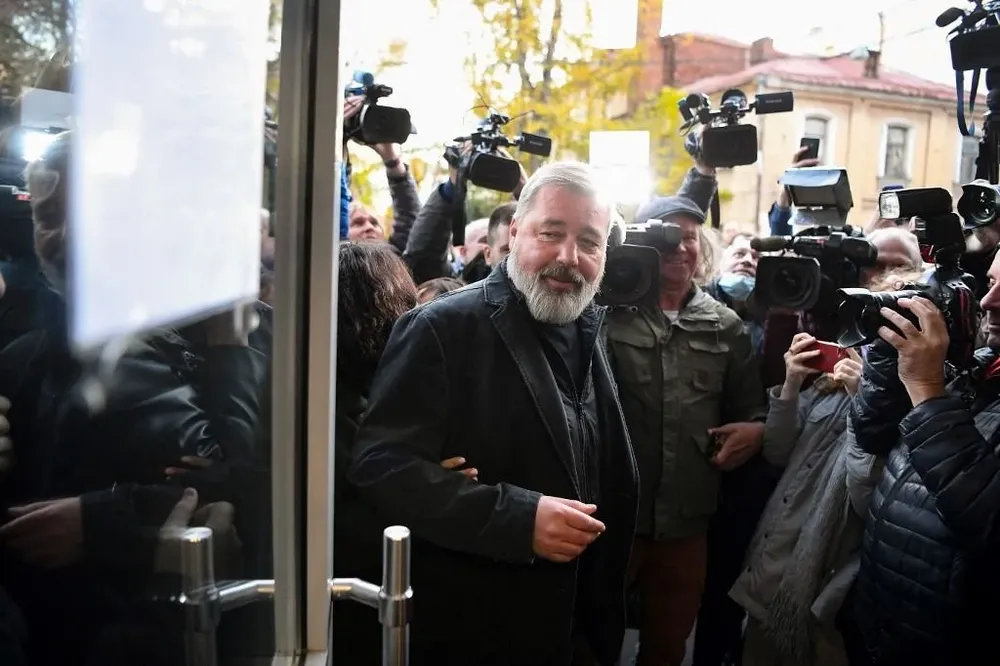 Muratov señaló que le hubiera dado el Nobel al opositor ruso, Alexei Navalni