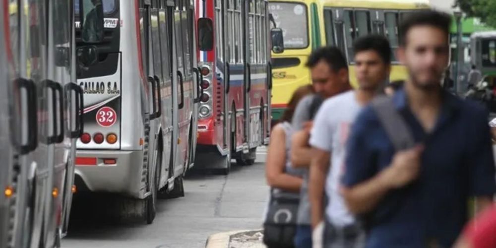 PARO DE COLECTIVOS.jpg