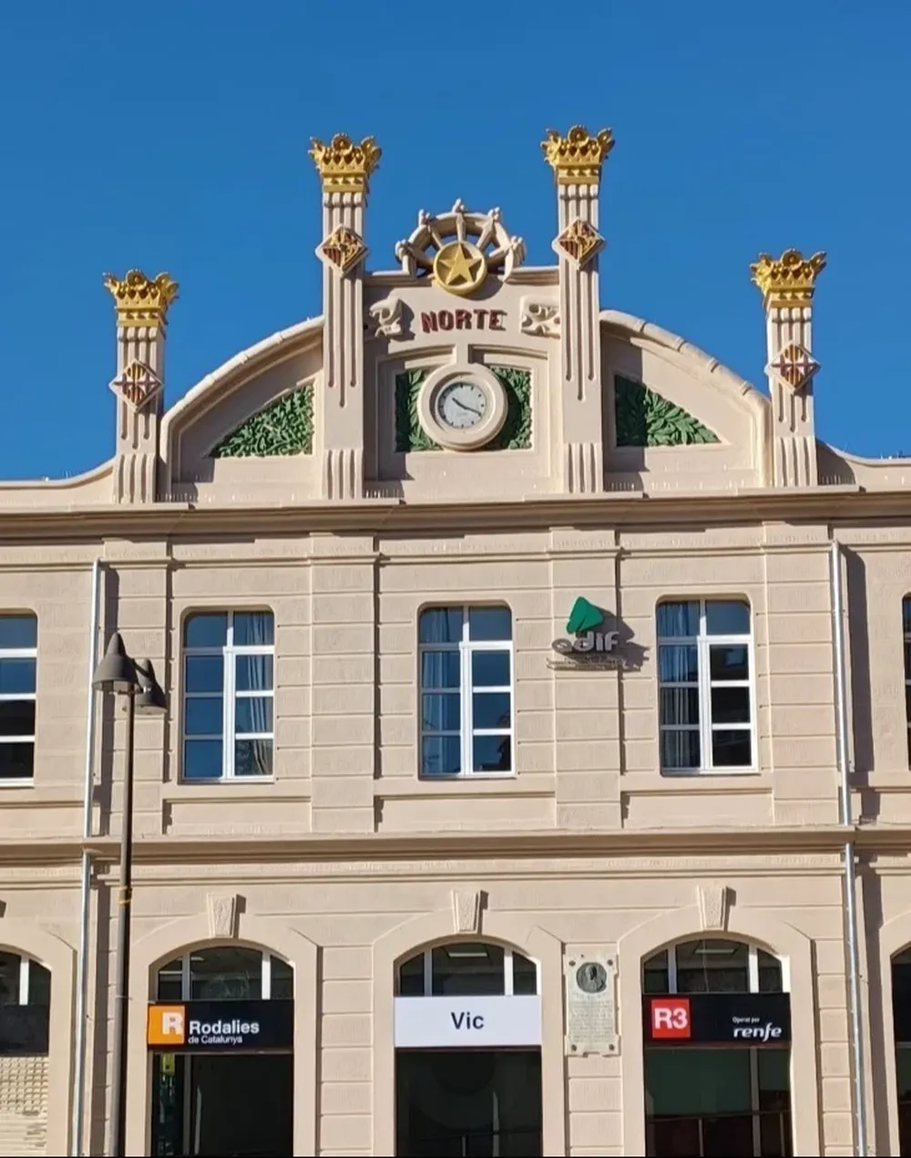 Estación de tren de Vic (Barcelona).