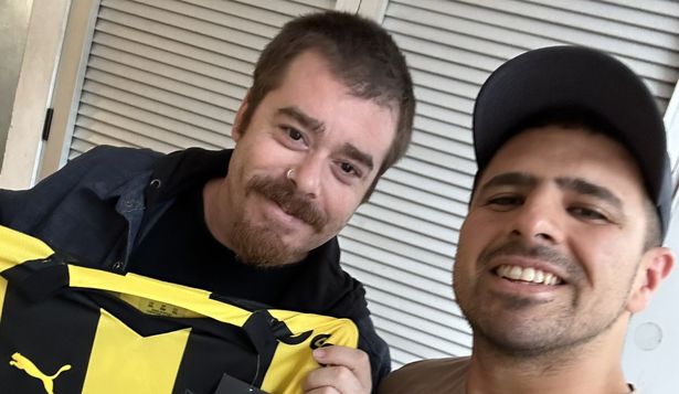 Migue Granados con la camiseta de Peñarol