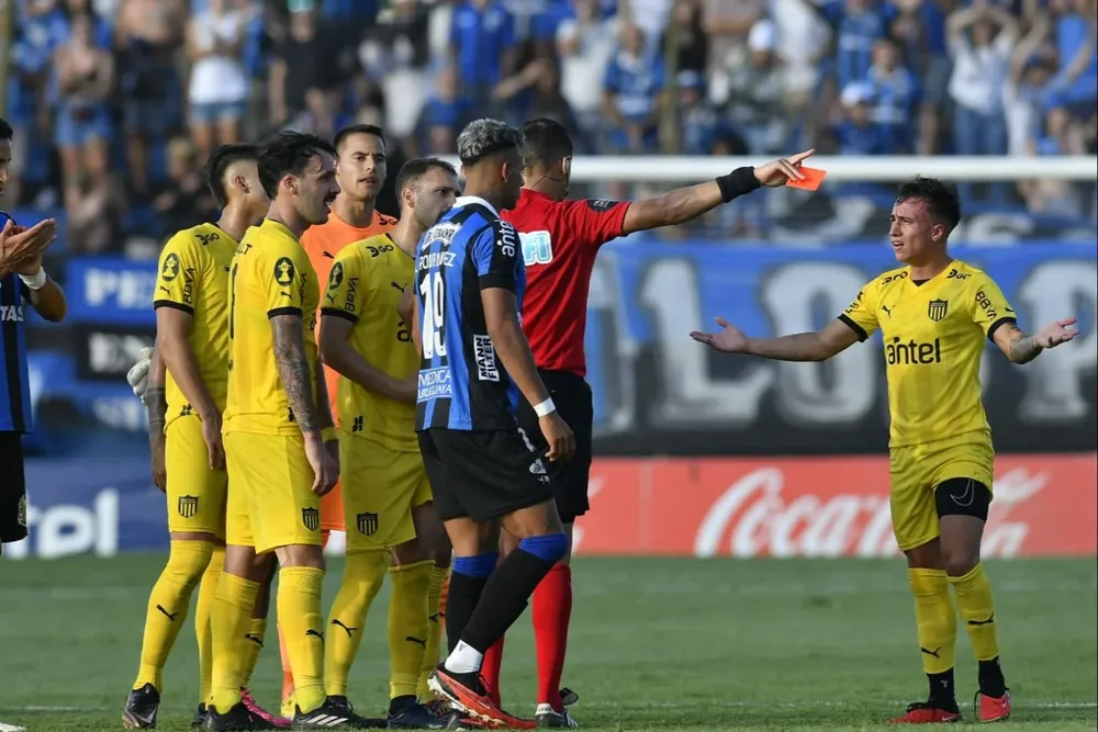 La roja de Ostojich al Cepillo González