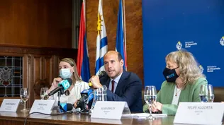 Martin Lema, Silvia Emaldi y Andrea Brugman durante la conferencia de prensa..