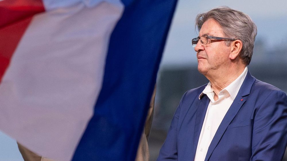 El líder de la izquierda radical Jean-Luc Mélenchon se apresuró a proclamar su victoria.