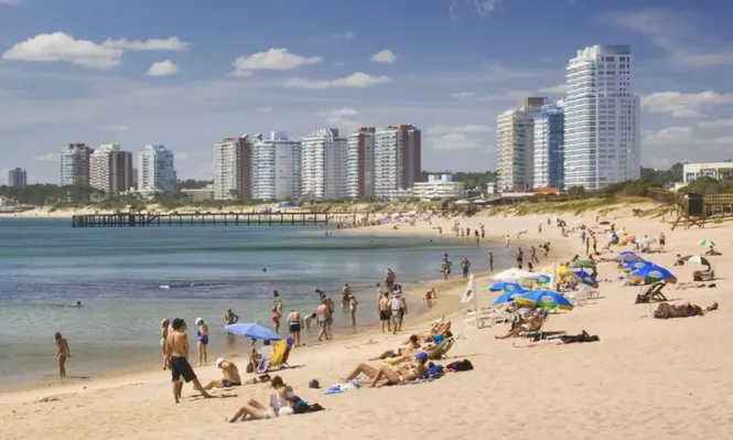 Pulseada: Proteccionismo K vs playas uruguayas