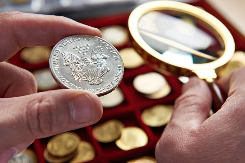 Rey Subasta presenta un remate online de numismática.&nbsp;