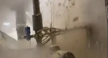 video: rotura de un cano en upm genero un impactante derrame de celulosa
