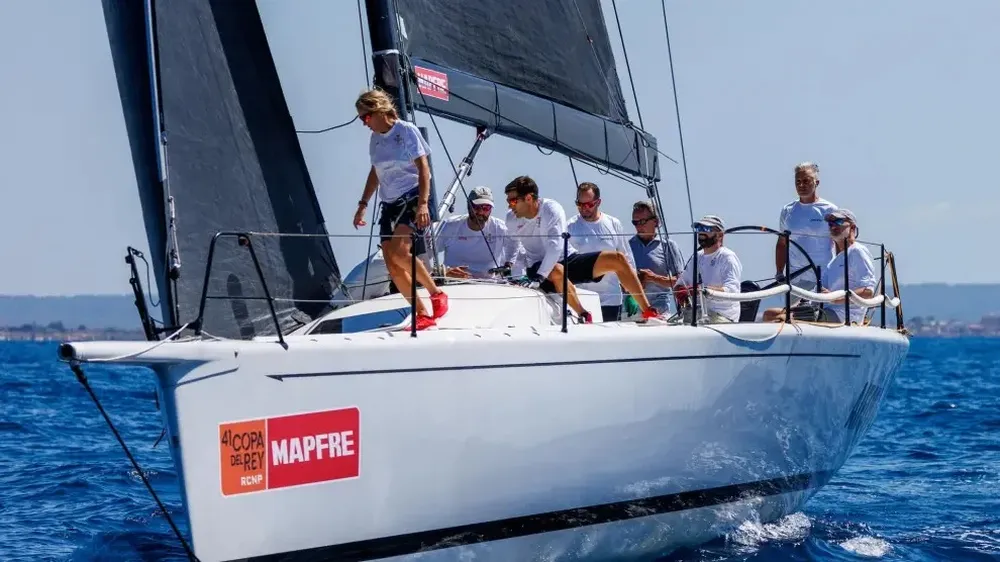 El rey Felipe VI a bordo del Aifos el fin de semana